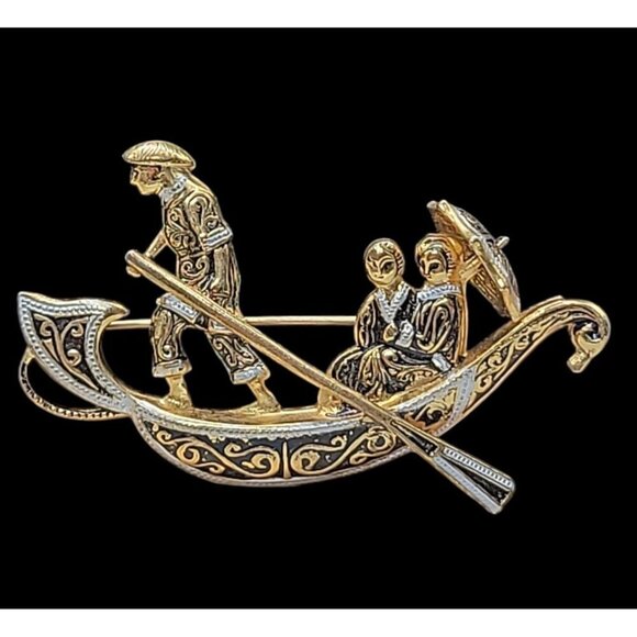 Damascene Gondola Brooch Vintage Spain Couple w/Umbrella Detailed Gold Plating - Picture 3 of 9